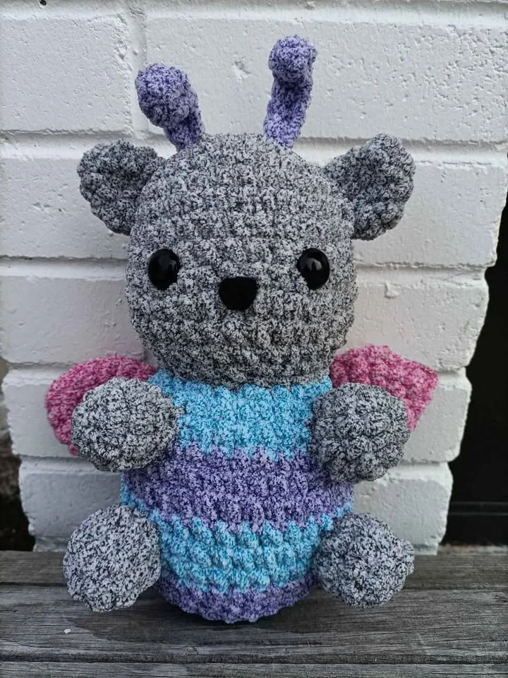 *NEED GONE ASAP* Cat-Bee Plushie - $15 image indicator(2)