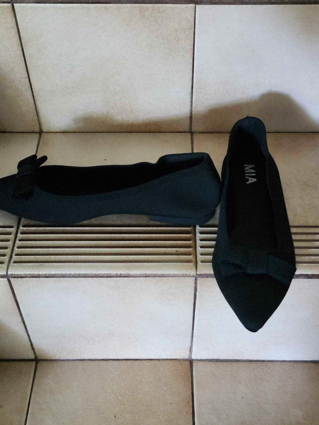 Black pointy flat shoes - photo 2