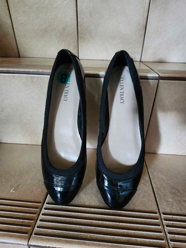 New Ellen Tracy Size 8 patent leather flats - photo 5
