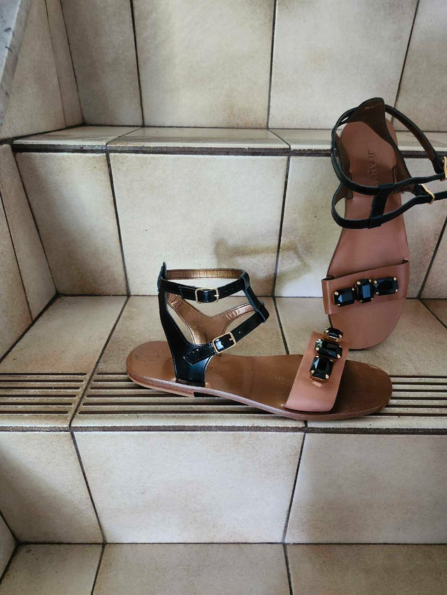 Italian leather flat sandles