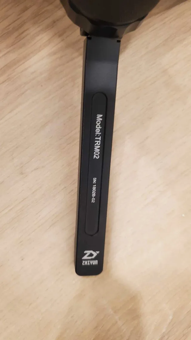 Zhiyun Crane 2 Three-Axis Camera Stabilizer image indicator(3)