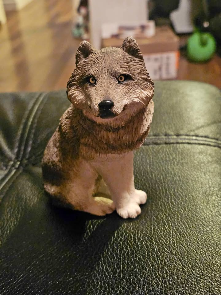 Sandicastle Grey Wolf 5"