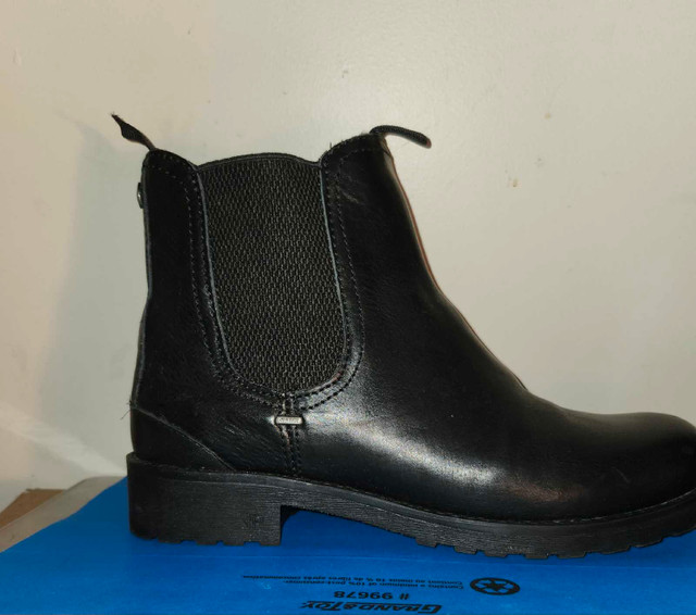 NEW Ladies Pajar leather pull up bootie