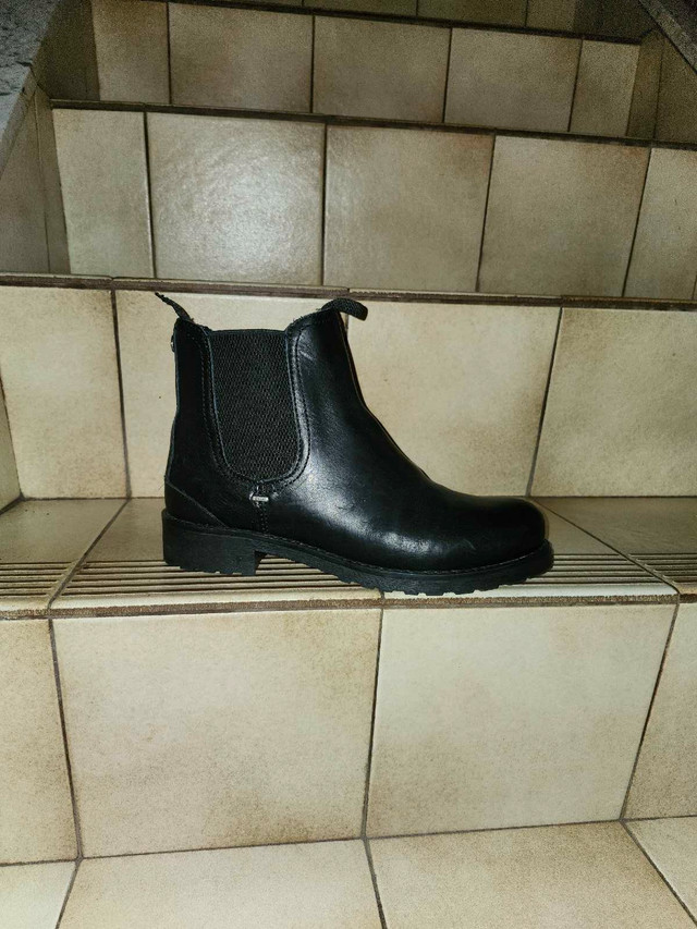 NEW Ladies Pajar leather pull up bootie - photo 5