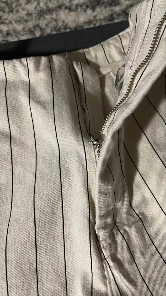 Dress pants image indicator(5)