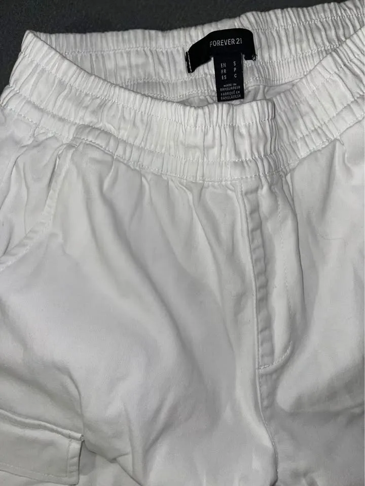 White Cotton Cargo Joggers image indicator(4)