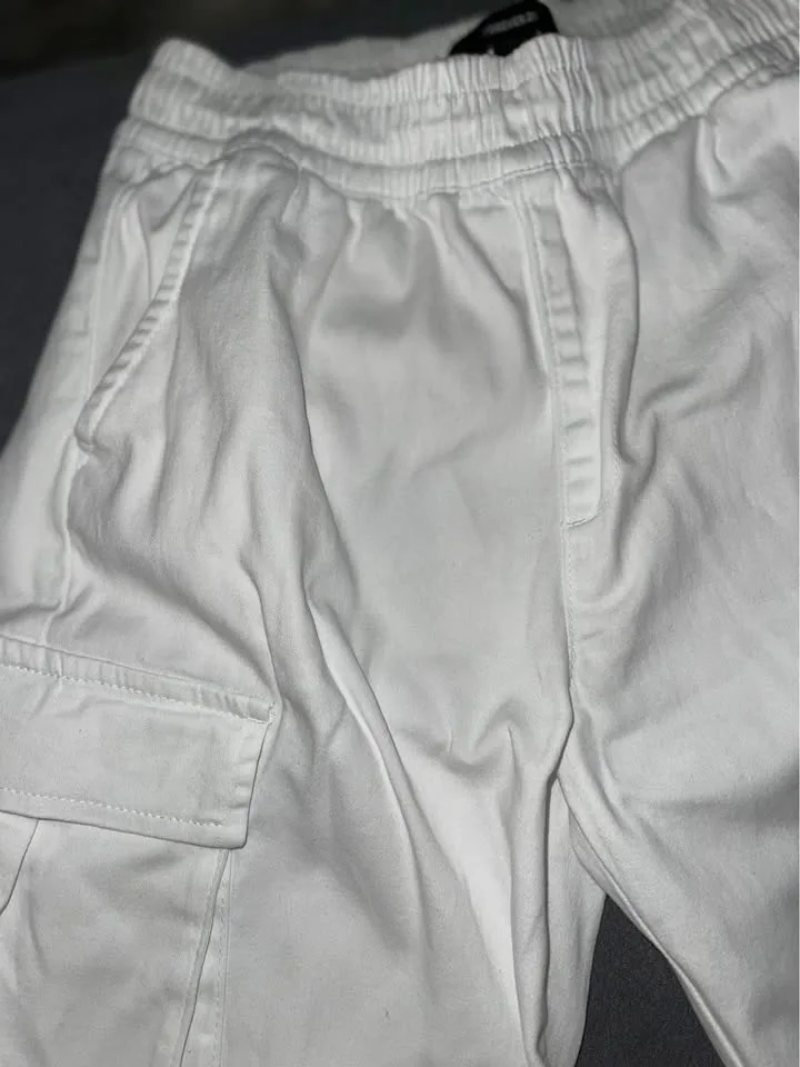 White Cotton Cargo Joggers image indicator(5)