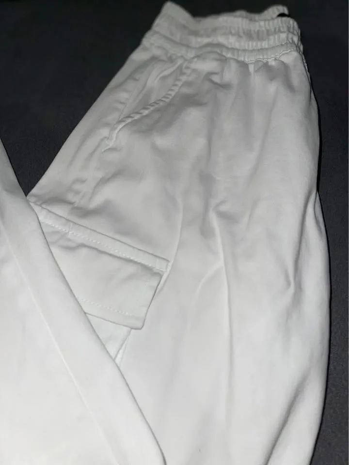 White Cotton Cargo Joggers image indicator(7)