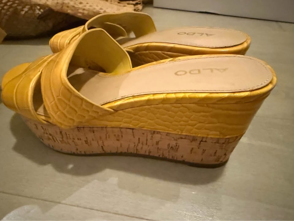 Aldo Women’s Wedge Sandals - photo 2