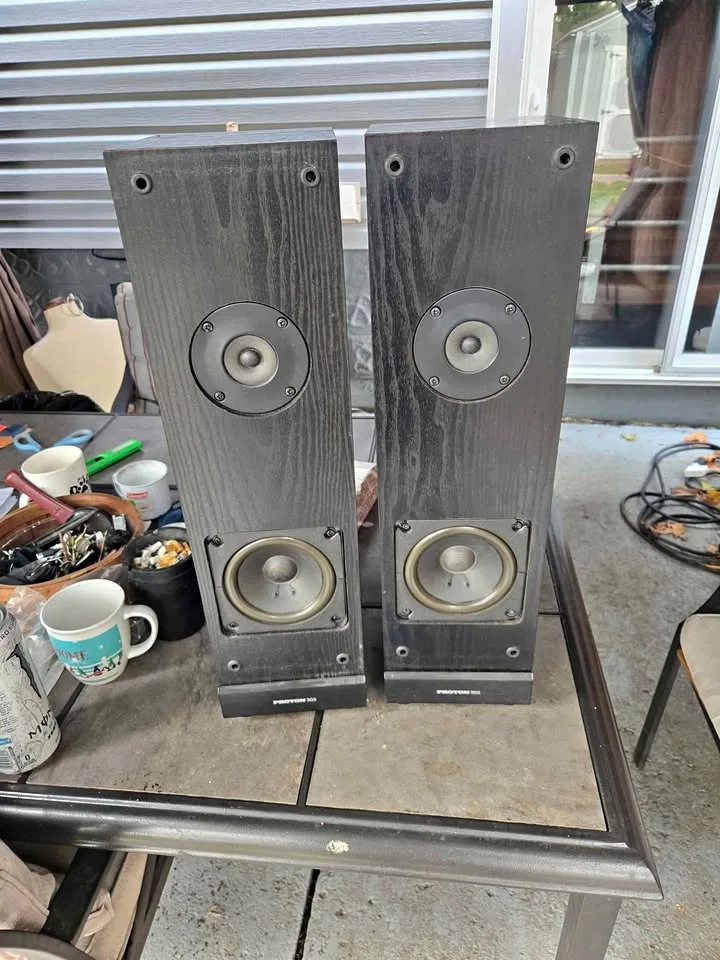 Proton 303 Speakers thumbnail