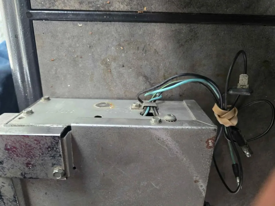 Ford Mercury car radio image indicator(4)