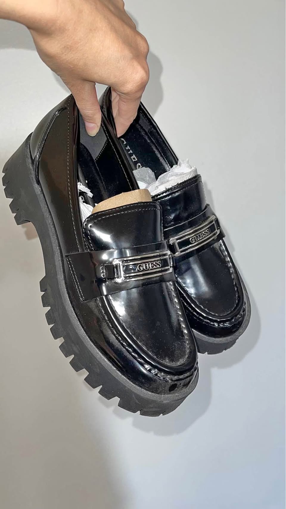 Loafers Guess