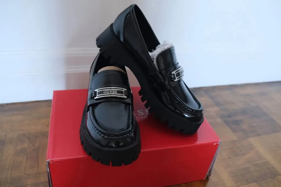 loafers Guess image indicator(2)