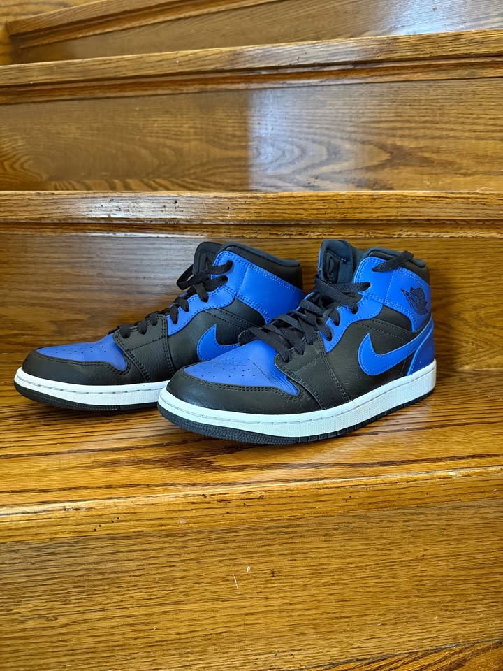 Jordan 1 Mid Hyper Royal Tumbled Leather