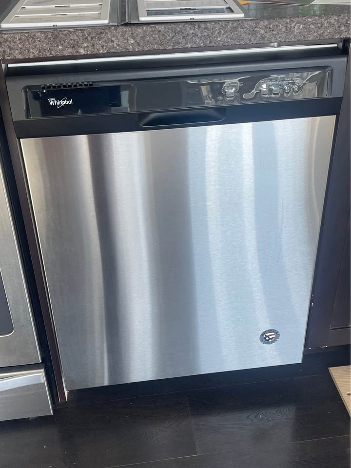 Whirlpool Stainless Steel Kitchen Set – 3 Appliances - photo 2