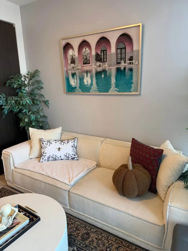 Couch Structube image indicator(2)