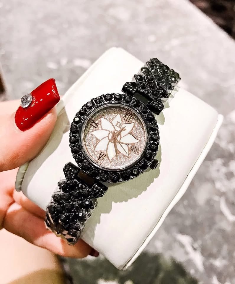 Women's Flower Black Stones Watch