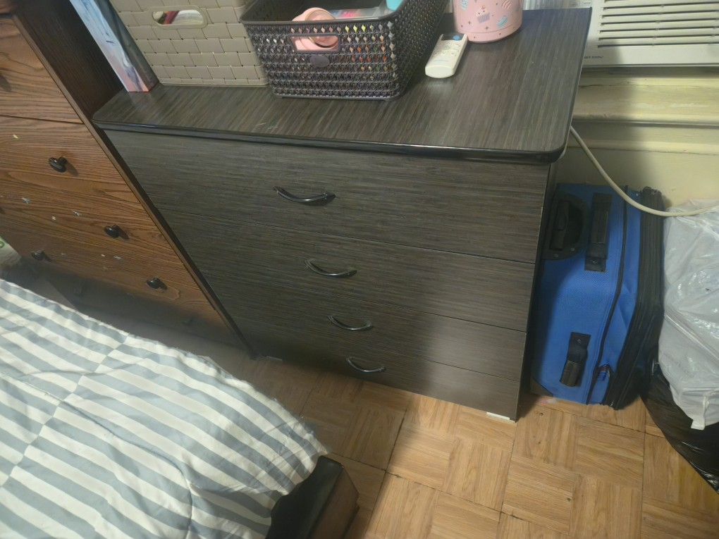 Beautiful Armoire And Dresser Set - photo 2
