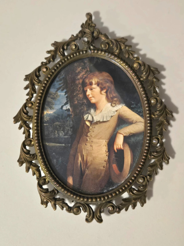 Vintage Brass Oval Frame Made In Italy 1970s Depictions of Youth - photo 3