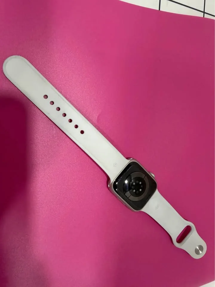 Apple Watch Series 7 45mm LTE+GPS unlocked image indicator(2)