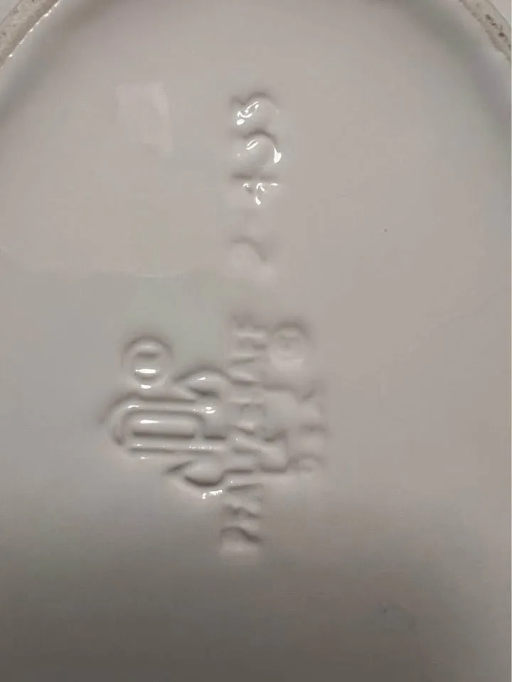 Pfaltzgraff Heritage White Gravy Boat with underplate image indicator(6)