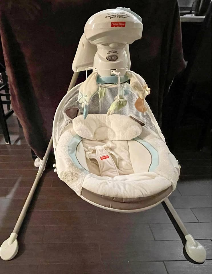 Baby swing