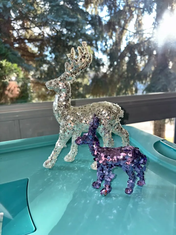 CHRISTMAS - Sparkly Reindeer thumbnail