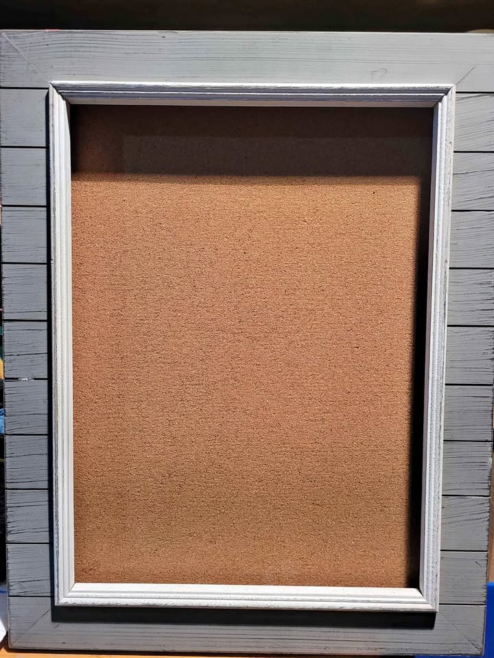 Picture frame shadow box
