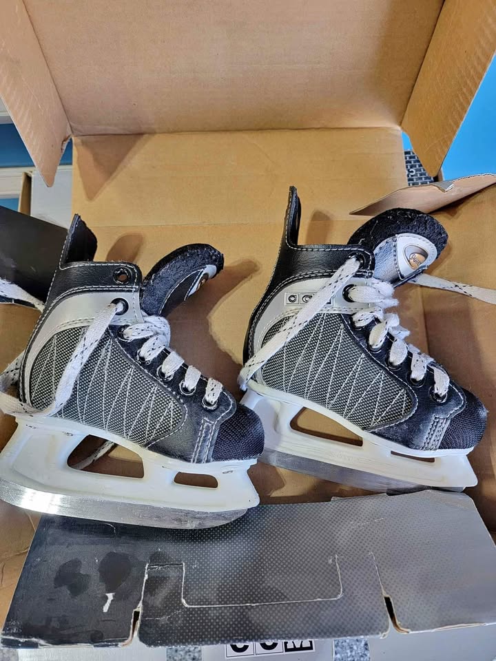 Youth Skates
