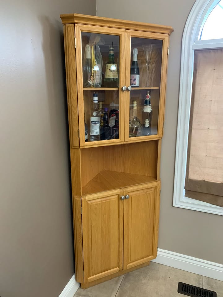 Liquor cabinet