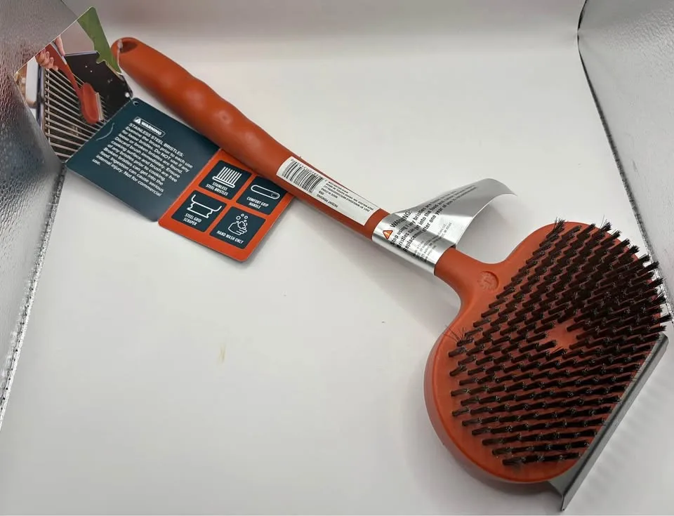Fire and Feast Oversized Grill Brush - Brand New thumbnail