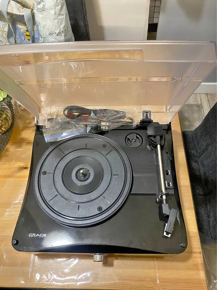 Grace Digital Audio GDI-VW03 Turntable