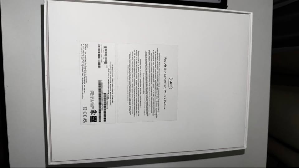 iPad Air 5th Gen M1 64GB Cellular - photo 2