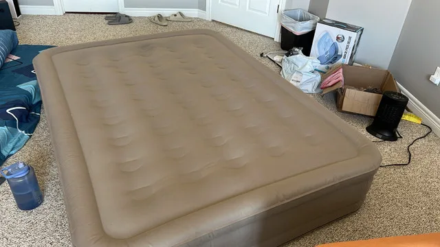 AIRBED WITH BUILT IN AIRPUMP WITH TYPE C CHARGING image indicator(2)