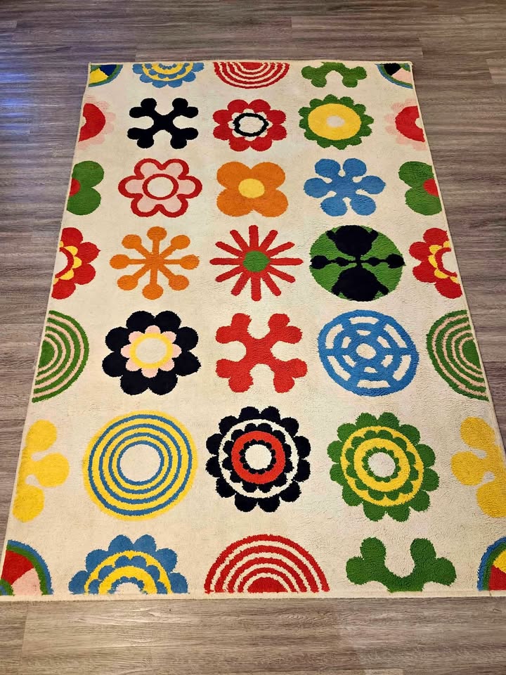 Free IKEA LUSY BLOM Rug