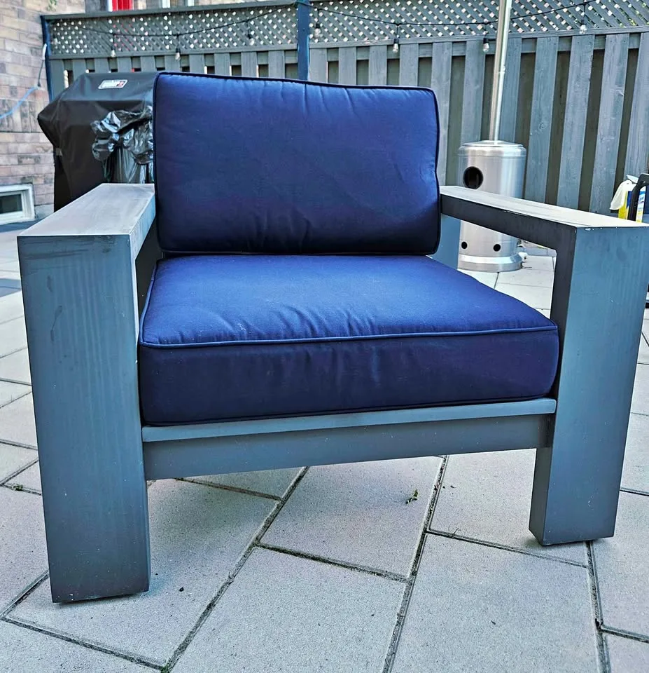 DOT Shoreline Armchair thumbnail