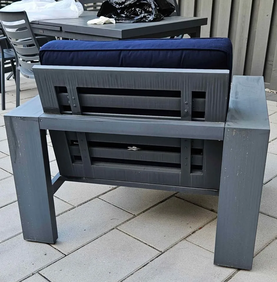 DOT Shoreline Armchair image indicator(4)