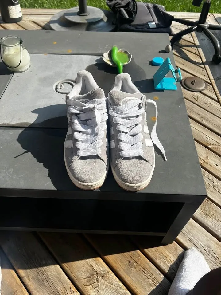 Adidas Campus image indicator(2)