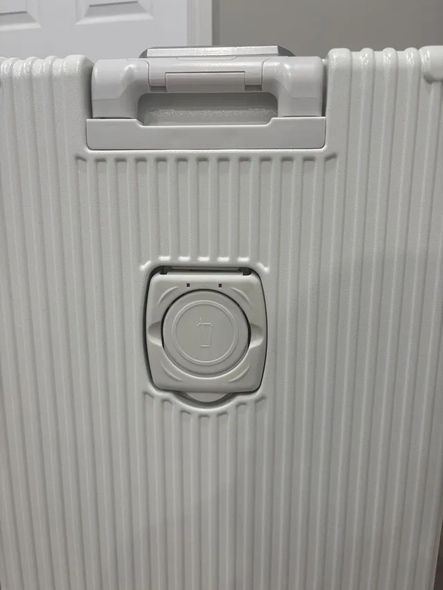 Luggage, 24-inch Front-Opening, Multi-Functional Chargin image indicator(5)