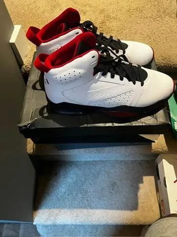 Jordan Lift Off – White/Red/Black (Size 11) image indicator(3)