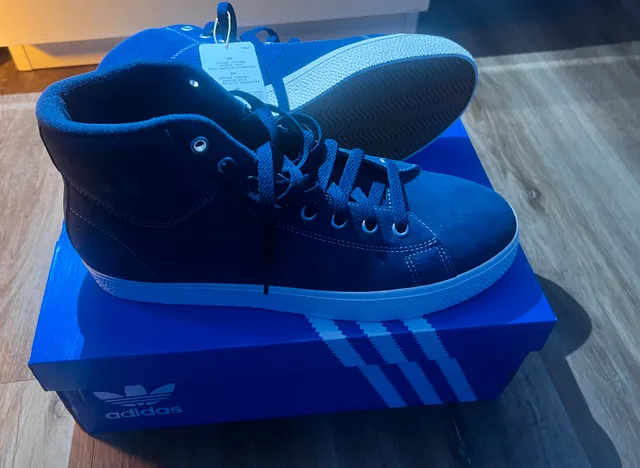 Adidas Stan Smith CS Mid image indicator(3)