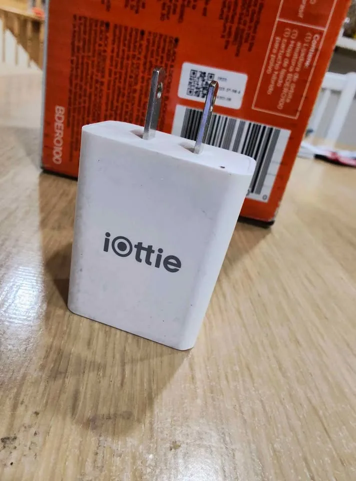 Charger for mobile & Tablet / Kindle image indicator(4)