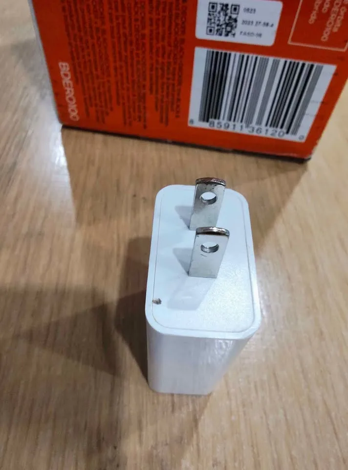 Charger for mobile & Tablet / Kindle image indicator(5)