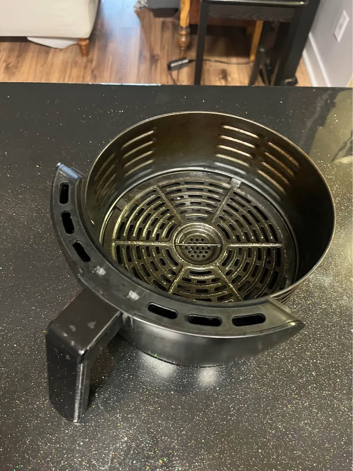 Chefman TurboFry 3.6 Quart Air Fryer - photo 5