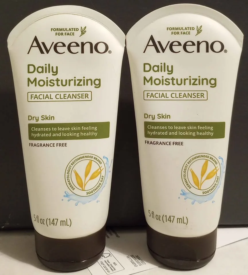 Aveeno Daily Moisturizing Facial Cleanser Bundle - 3 for $10 image indicator(2)