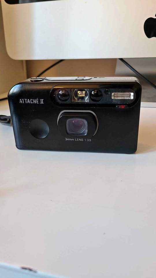 Black’s Attaché II 35mm Film Camera | Tested Works