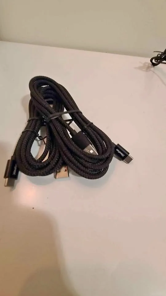 2x CLEEFUN USB-C Charging Cables – Braided 6ft – Like New thumbnail