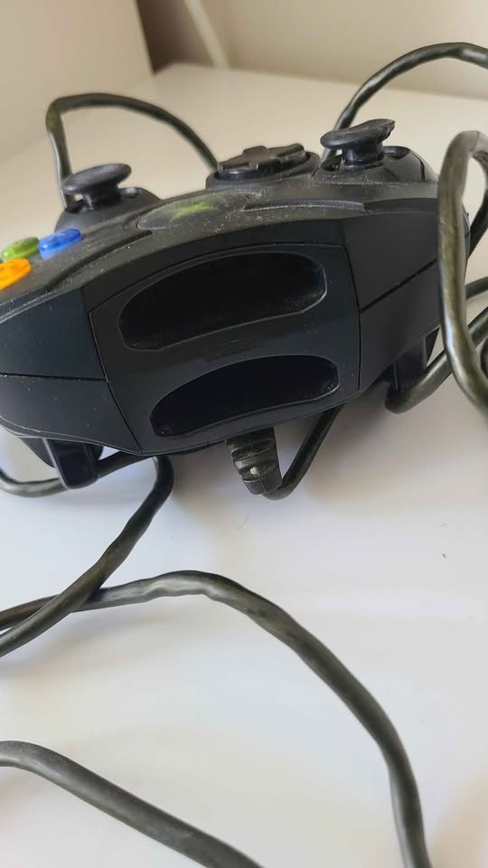 Authentic Microsoft Xbox Controller S - photo 4