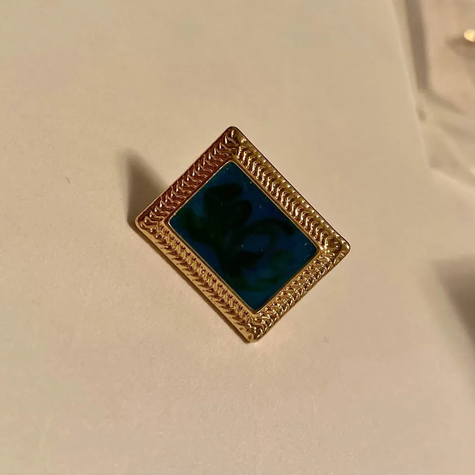 Square shaped clip on earrings (only one) thumbnail