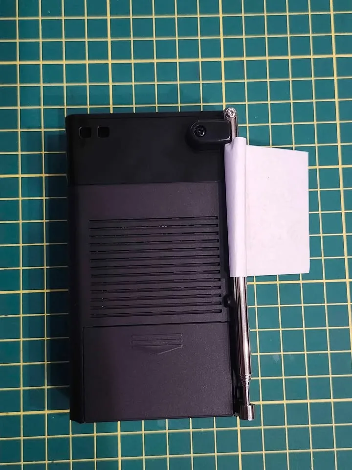 Sony ICF-P27 Portable AM/FM Radio image indicator(4)